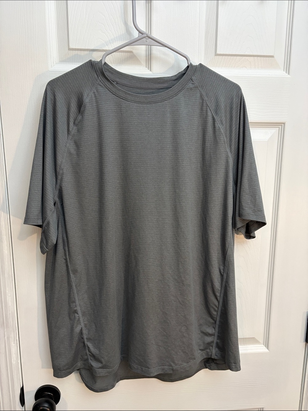 Mondetta Gray Short-Sleeve Athletic Tee